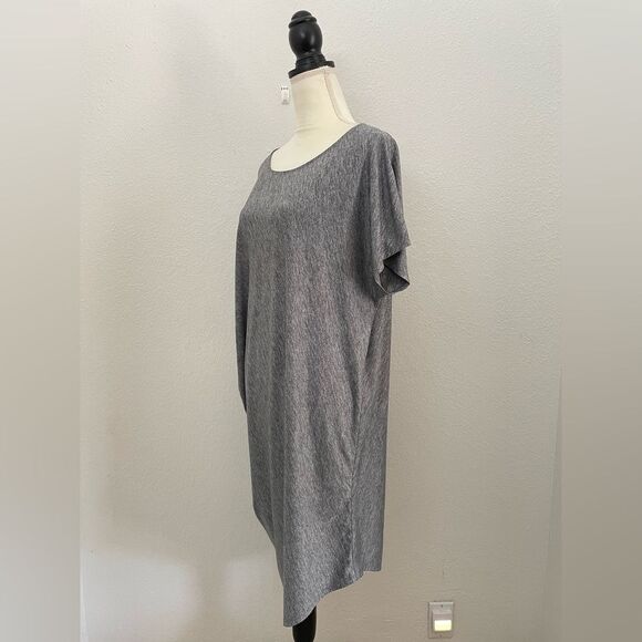 ATHLETA Sunlover Hilo UPF Asymmetrical Athleisure Dress in Heather Gray Medium - Picture 4 of 11